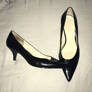 Black dress shoes